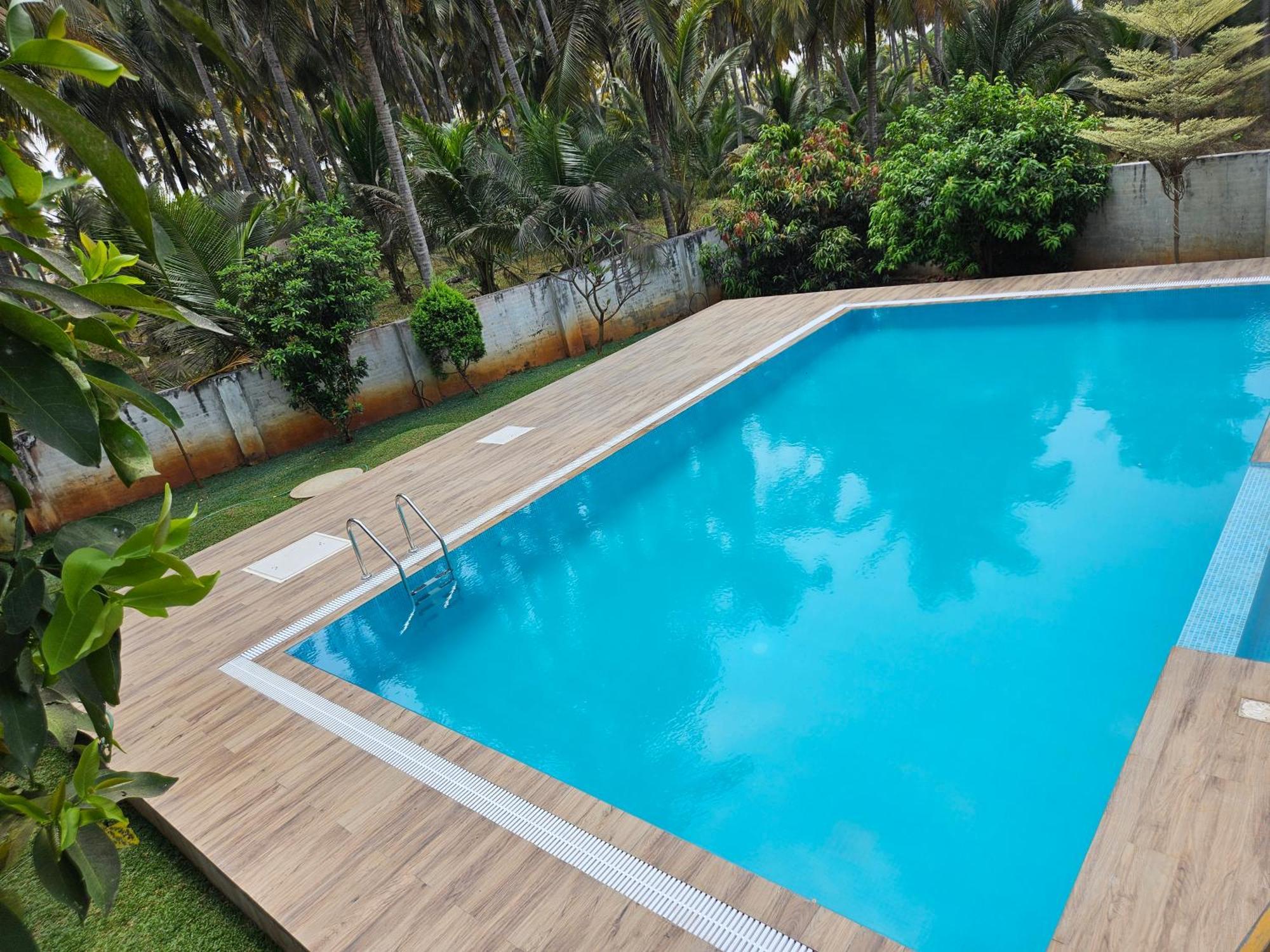 Hotel Gopalapuram International Поллачи Экстерьер фото