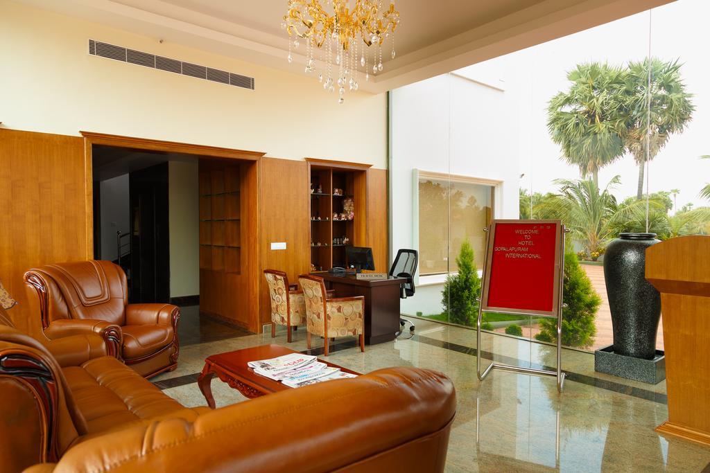 Hotel Gopalapuram International Поллачи Экстерьер фото